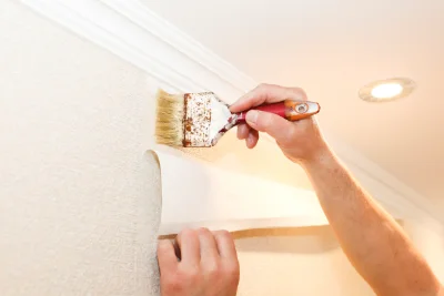 Pose de papier peint à Lachy — revêtements muraux et toiles de verre